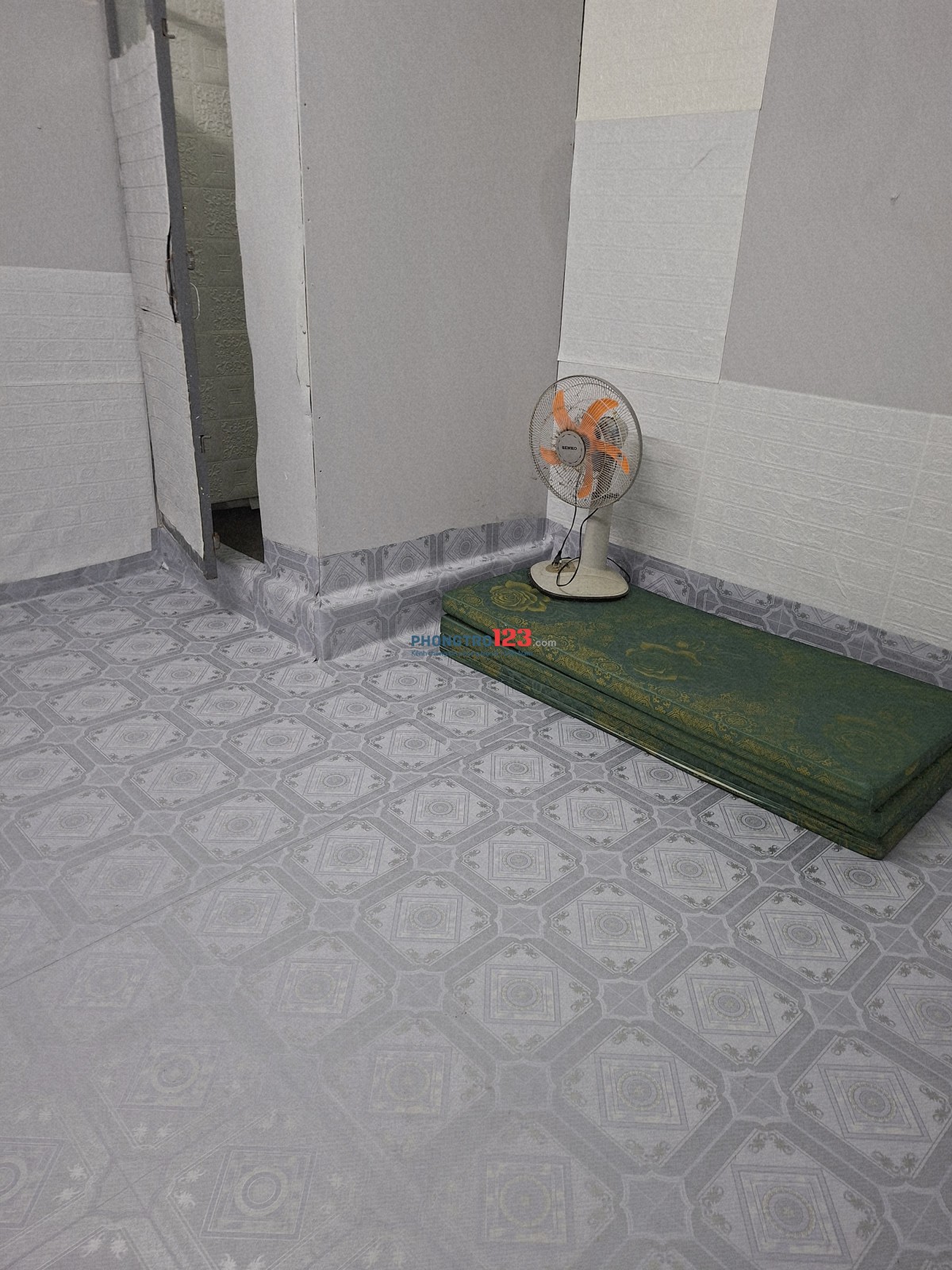 Cho Thuê Phòng Q10, tầng trệt tolet riêng 2tr6