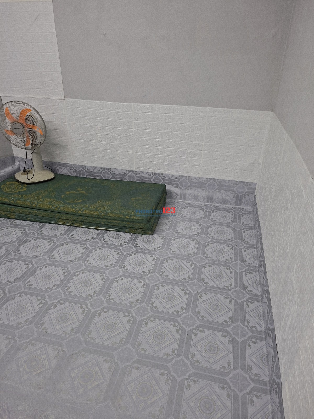 Cho Thuê Phòng Q10, tầng trệt tolet riêng 2tr6