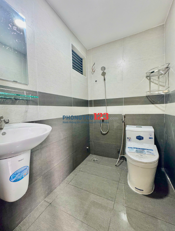 Cho thuê phòng trọ mới xây Full nội thất, Cửa sổ thoáng mát Quận Tân Bình