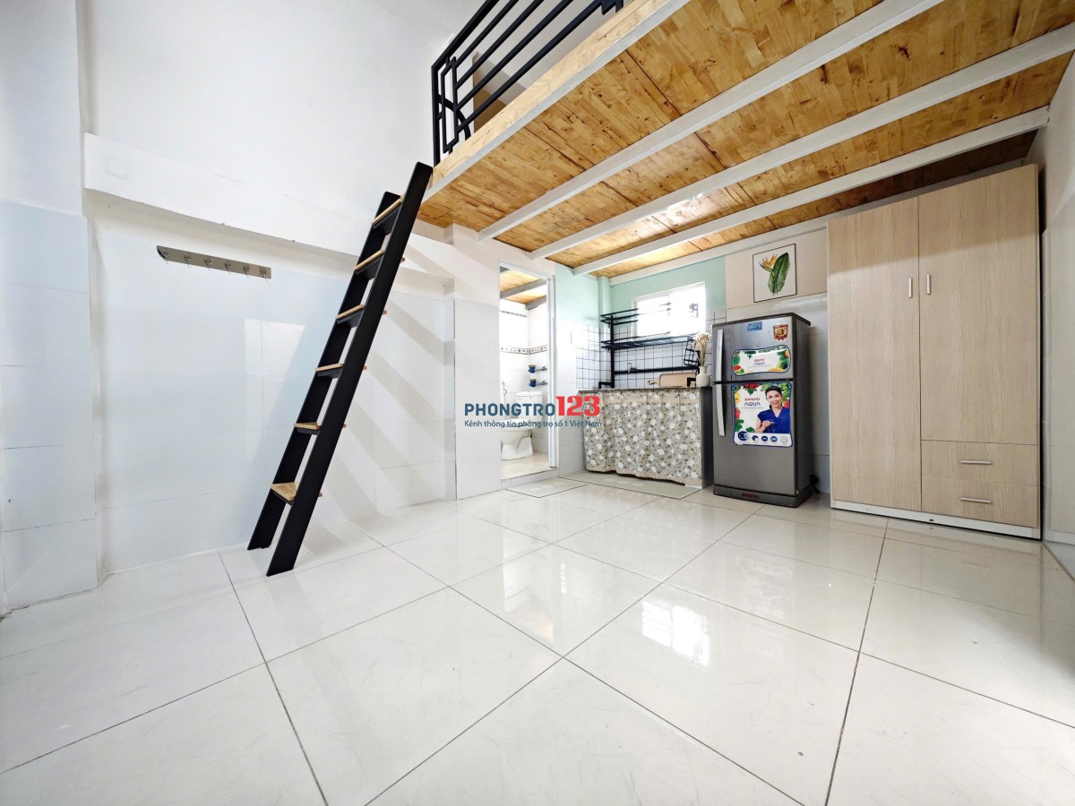 Cho Thuê Phòng Gác Thang Máy - Hầm Xe - Bảo Vệ Cực An Ninh Trên Đường Cộng Hoà Cực Thoáng