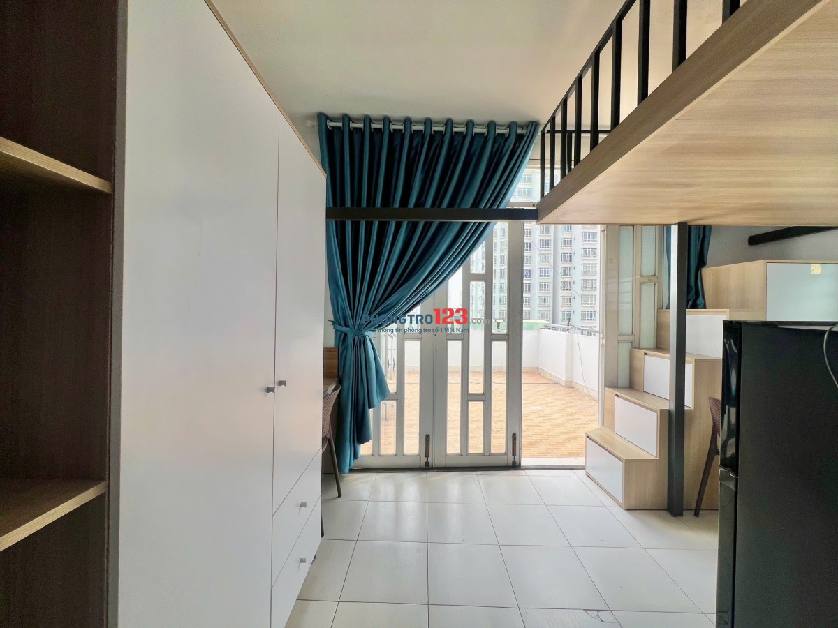 Cho thuê phòng gác ban công thoáng mát Tạ Quang Bửu Quận 8 gần Chợ Rạch Ông