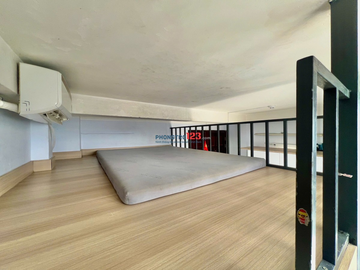 Cho thuê phòng gác ban công thoáng mát Tạ Quang Bửu Quận 8 gần Chợ Rạch Ông