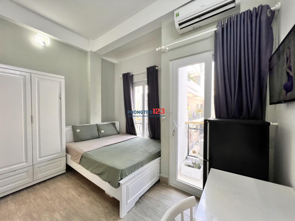 PHÒNG BAN CÔNG MỚI XÂY - TIỆN NGHI NGAY NHÀ GA T3