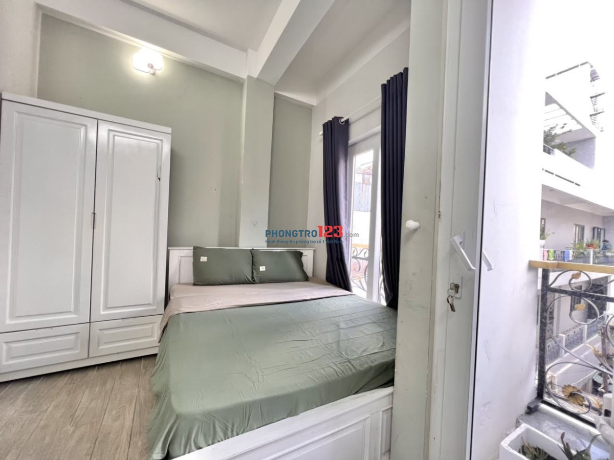 PHÒNG BAN CÔNG MỚI XÂY - TIỆN NGHI NGAY NHÀ GA T3