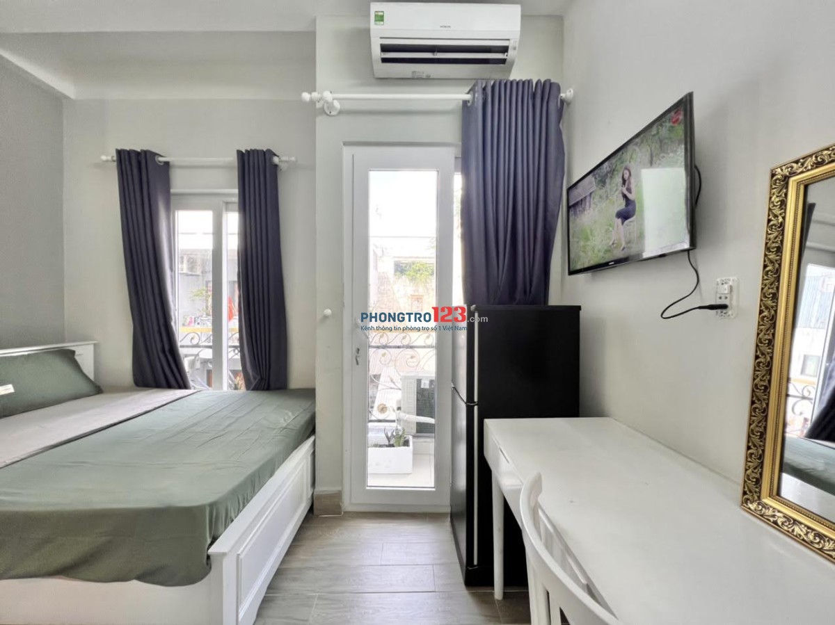 PHÒNG BAN CÔNG MỚI XÂY - TIỆN NGHI NGAY NHÀ GA T3