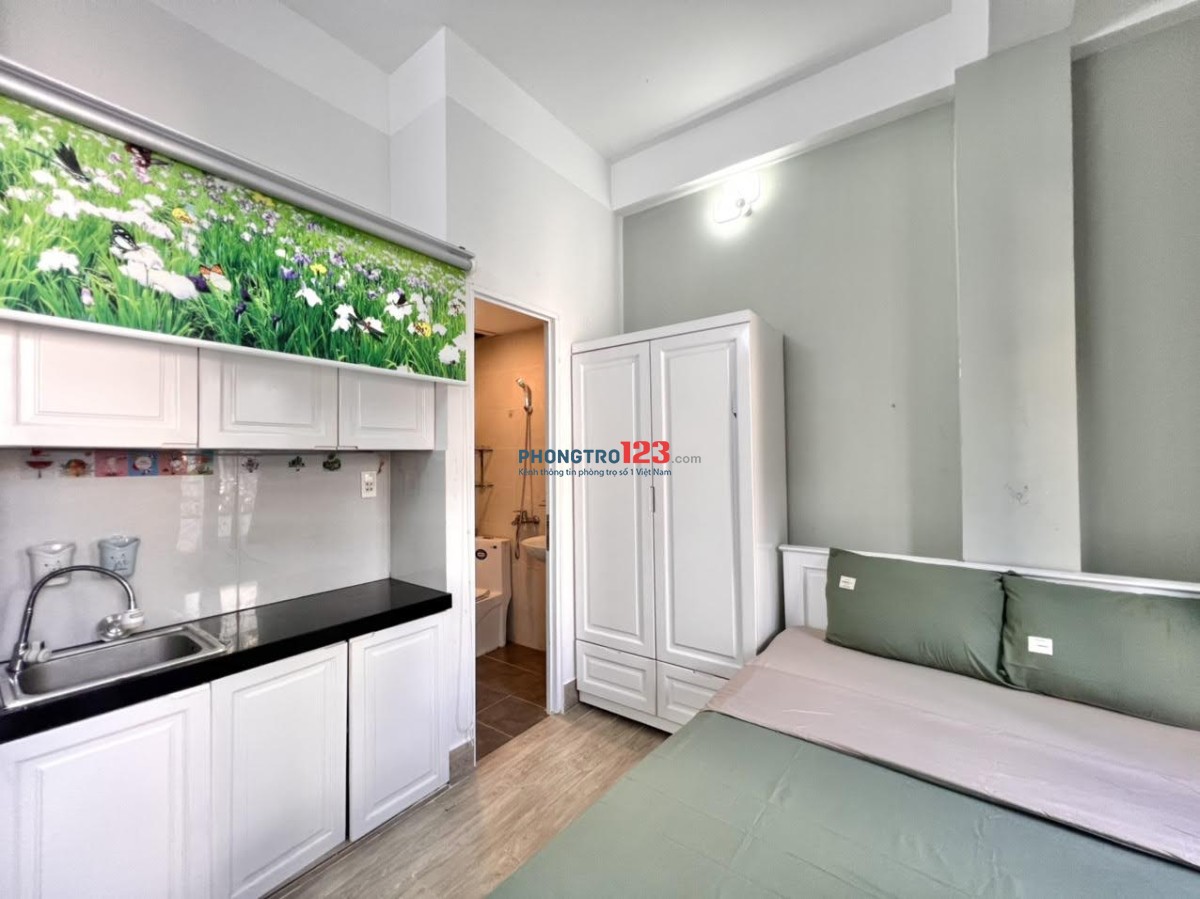 PHÒNG BAN CÔNG MỚI XÂY - TIỆN NGHI NGAY NHÀ GA T3