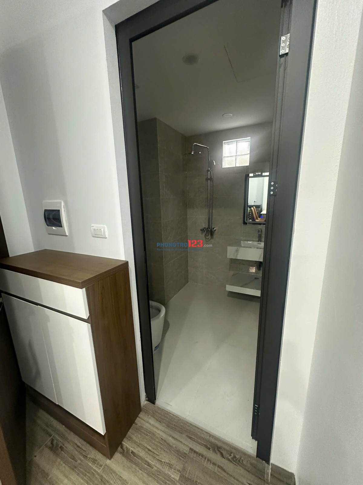 CHO THUÊ NHÀ – NGÕ 603 LẠC LONG QUÂN