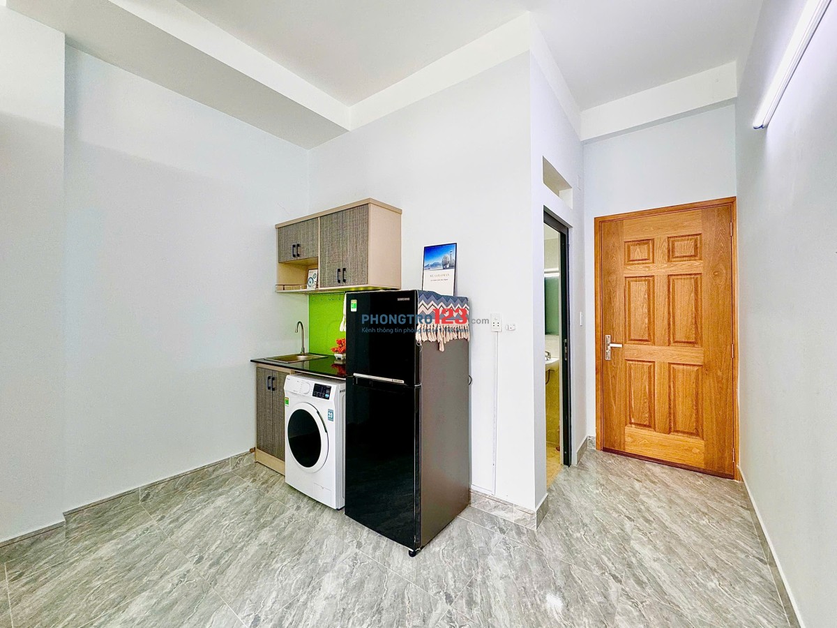 Cho Thuê Studio 28m2 Ban Công Máy Giặt Riêng Ngay Khu ETown, Tân Bình