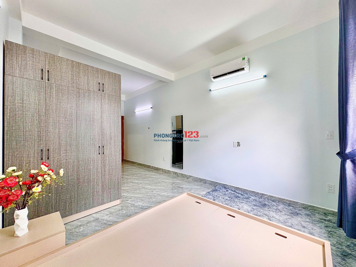 Cho Thuê Studio 28m2 Ban Công Máy Giặt Riêng Ngay Khu ETown, Tân Bình