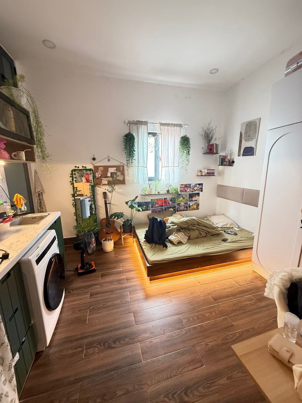 Ngay quận 10 giá Ok, full nội thất máy giặt riêng , thoáng mát sạch sẽ, tiện đi lại ueh, bách