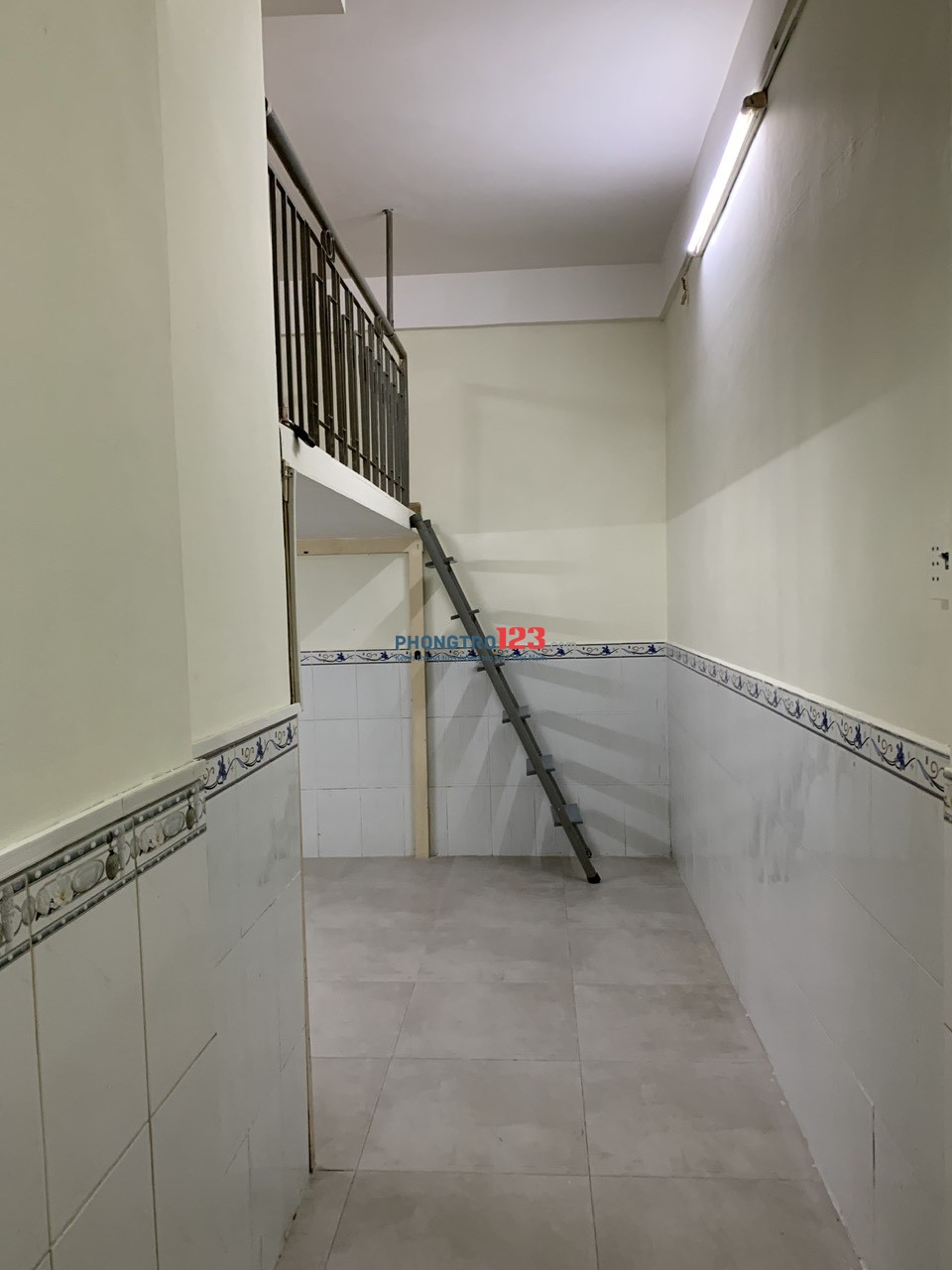 Cho thuê nhà, 32m2, Mai Văn Ngọc, phường Phú Nhuận, TP HCM