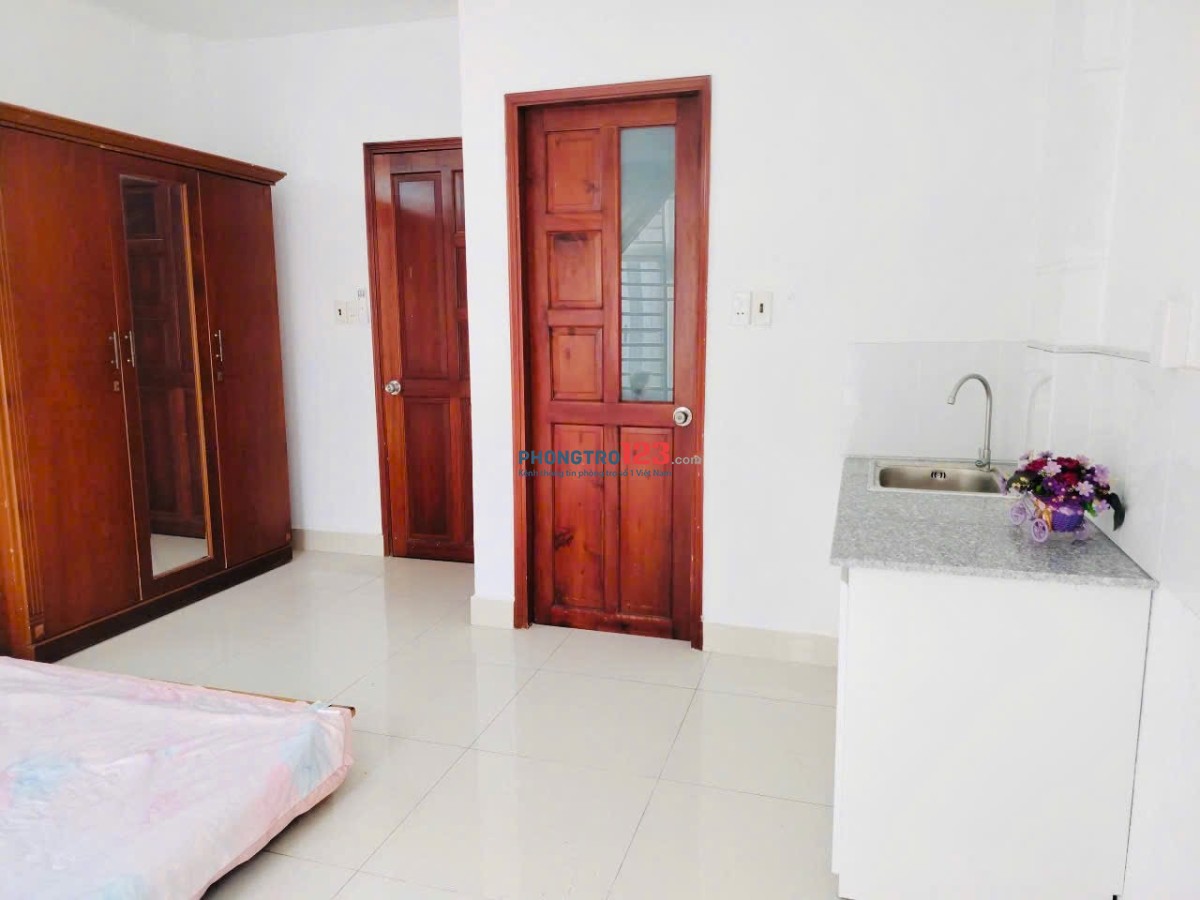 Phòng trọ mới gần ngã 4 Âu Cơ- Lạc Long Quân