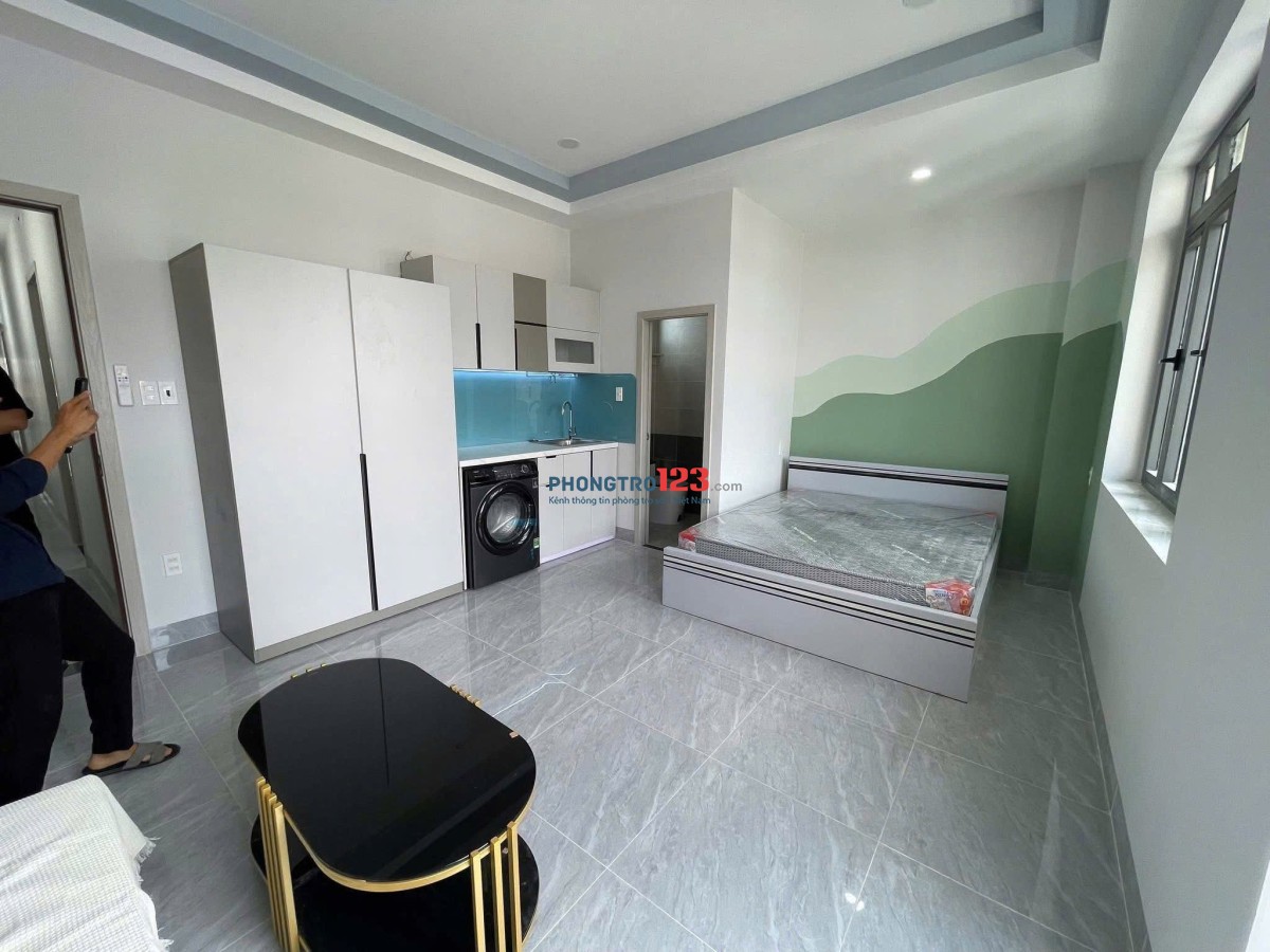 Phòng Cho Thuê Full Nội Thất Ban Công Cửa Sổ Thang Máy 35m2 Ngay Bùi Đình Tuý, Gần Q2, Q3, Q1