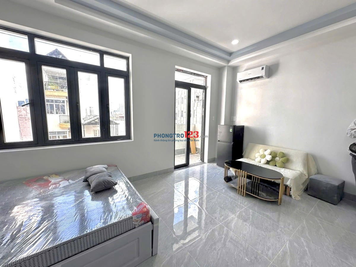 Phòng Cho Thuê Full Nội Thất Ban Công Cửa Sổ Thang Máy 35m2 Ngay Bùi Đình Tuý, Gần Q2, Q3, Q1