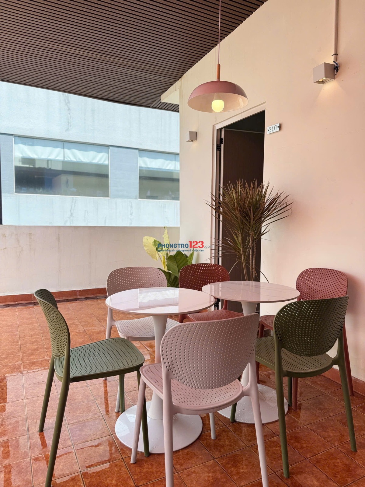 CHIẾC BAN CÔNG "VÔ CỰC" GIỮA LÒNG ĐA KAO – NƠI BẠN TÌM THẤY SỰ BÌNH YÊN 