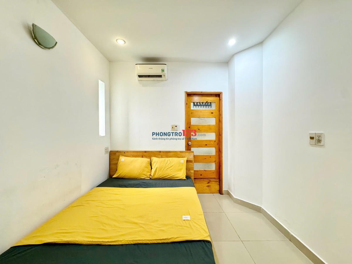 Phòng Tiện Nghi Xinh Xắn Ngay Nhà Thờ Vườn Xoài