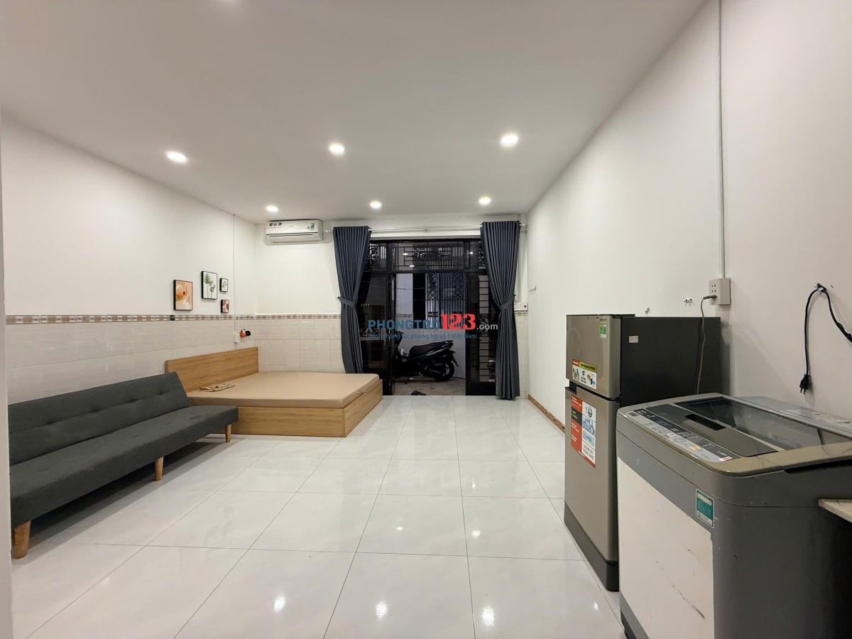 Trọ Bình Thạnh gần chợ Bà Chiểu, Quận 3, Quận 1 studio 35m2 full nội thất Lê văn Duyệt Bình Thạnh