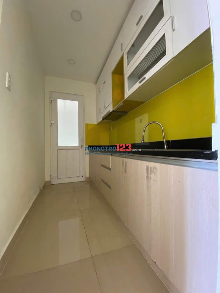 Căn hộ 3 ngủ ở Chung cư Bảy Hiền-Có nội thất giá 11tr