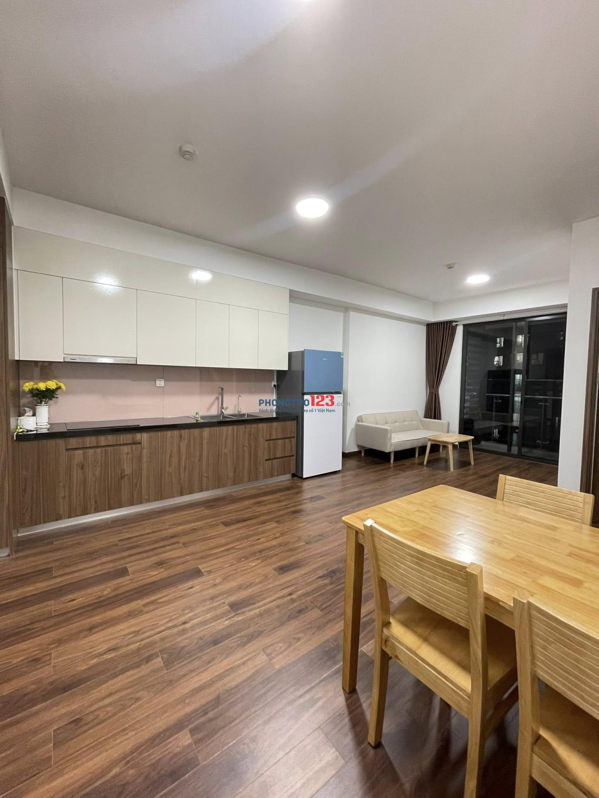 Căn hộ rộng 130m2 3p ngủ chỉ 15tr C/c Cộng Hòa Plaza, Tân Bình