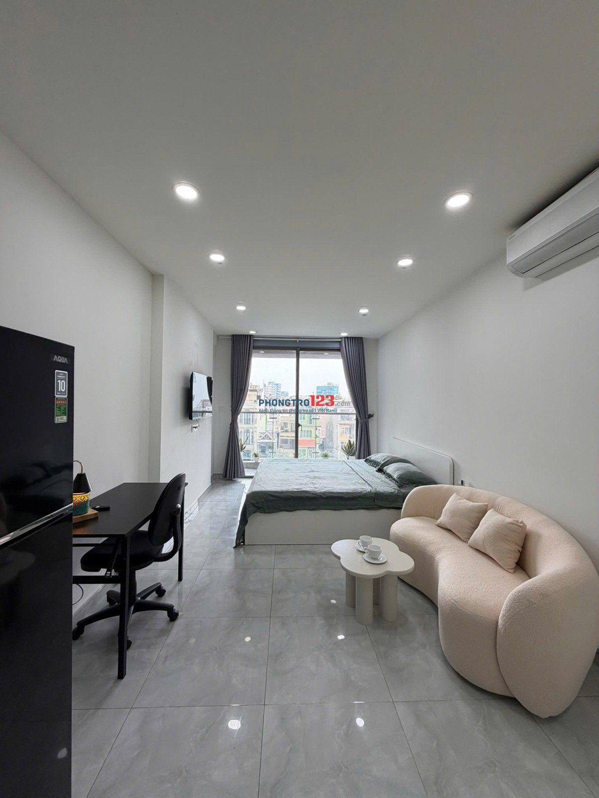 Chung cư Sky center ,P2,Tân Bình căn hộ office 1p ngủ, nội thất giá 12tr