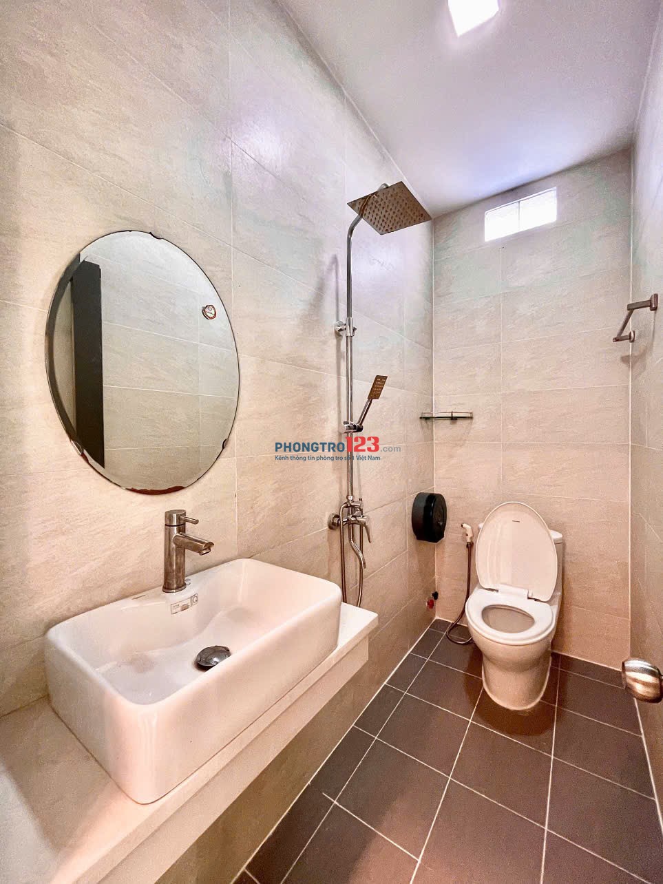  Ai thích phòng rộng – nhiều ánh sáng thì căn này khá hợp.