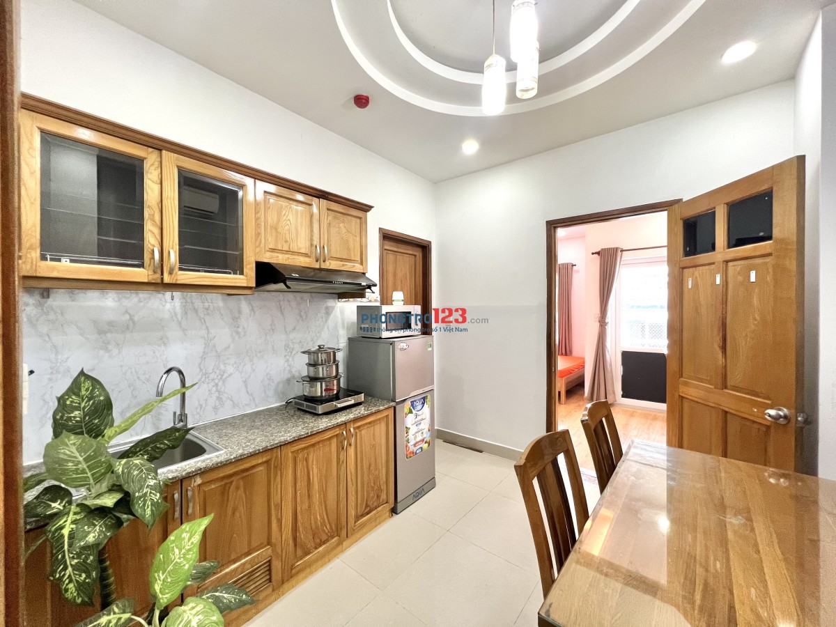 PHÒNG TÁCH BẾP BAN CÔNG GẦN CV HOÀNG VĂN THỤ