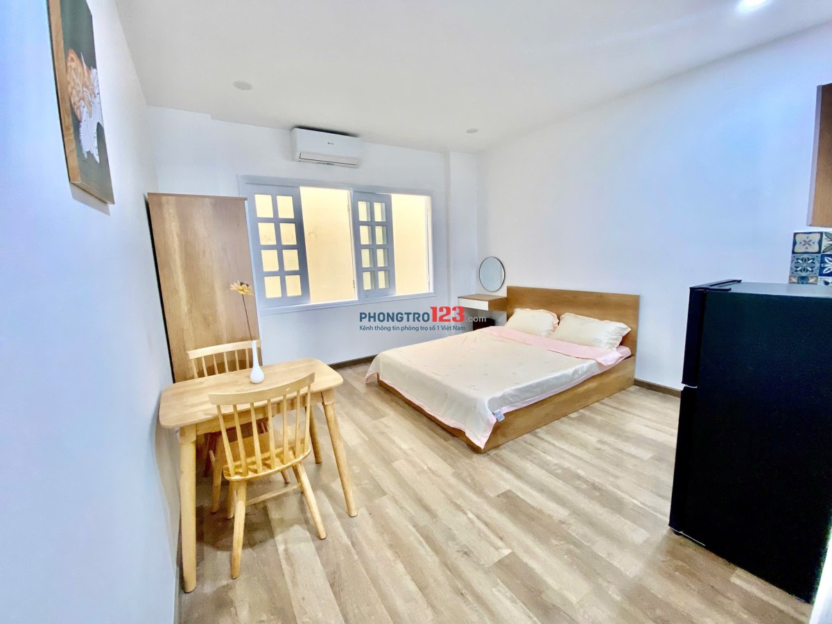 Phòng Trọ Cho Thuê Cửa Sổ Trời Full Nội Thất Hoa Hồng Phú Nhuận Gần Trường Sa Khu Phan Xích Long Q1