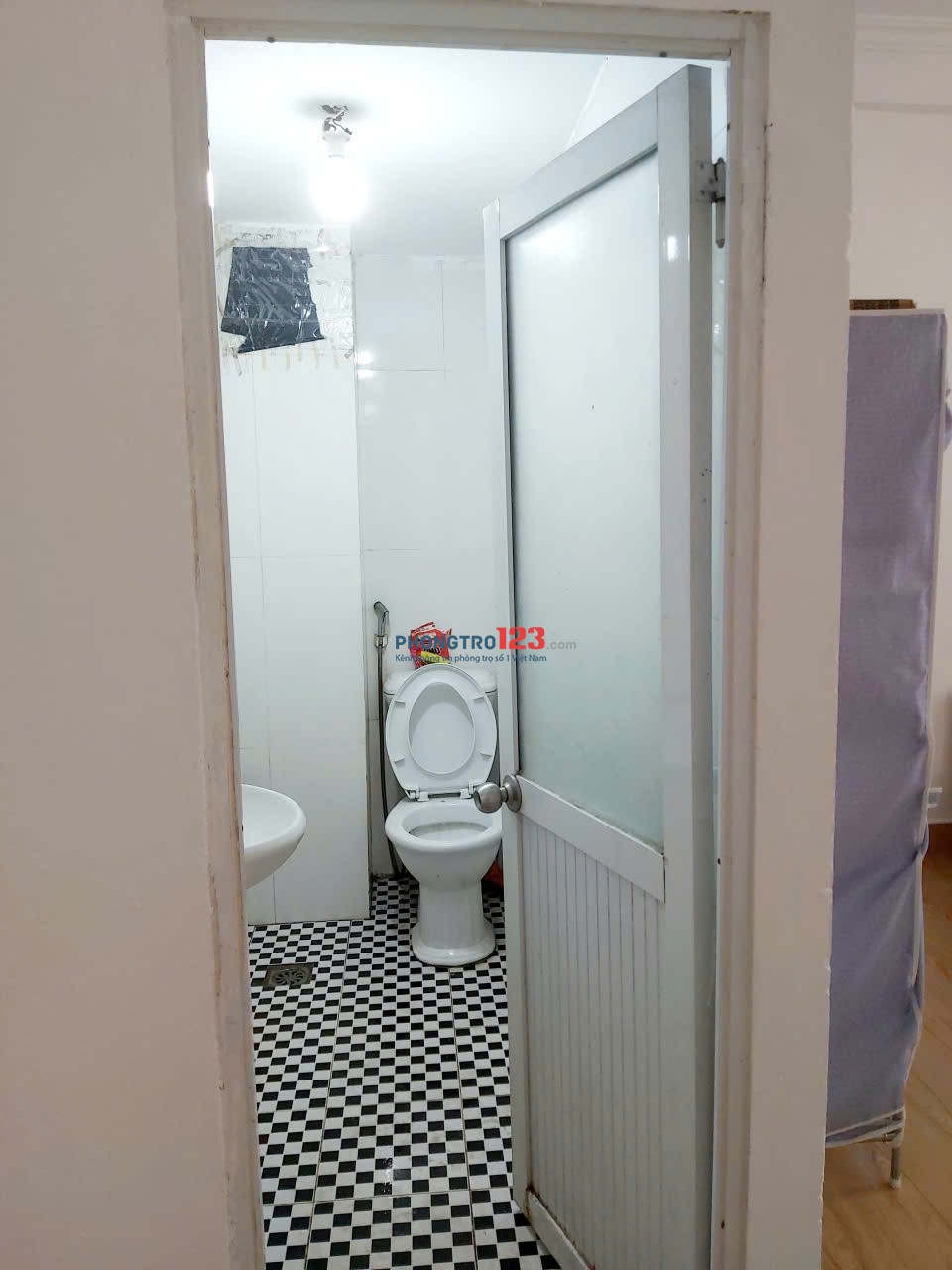 PHÒNG TRỌ KHÉP KÍN 25M2 GIÁ RẺ KĐT XA LA,Q.HÀ ĐÔNG