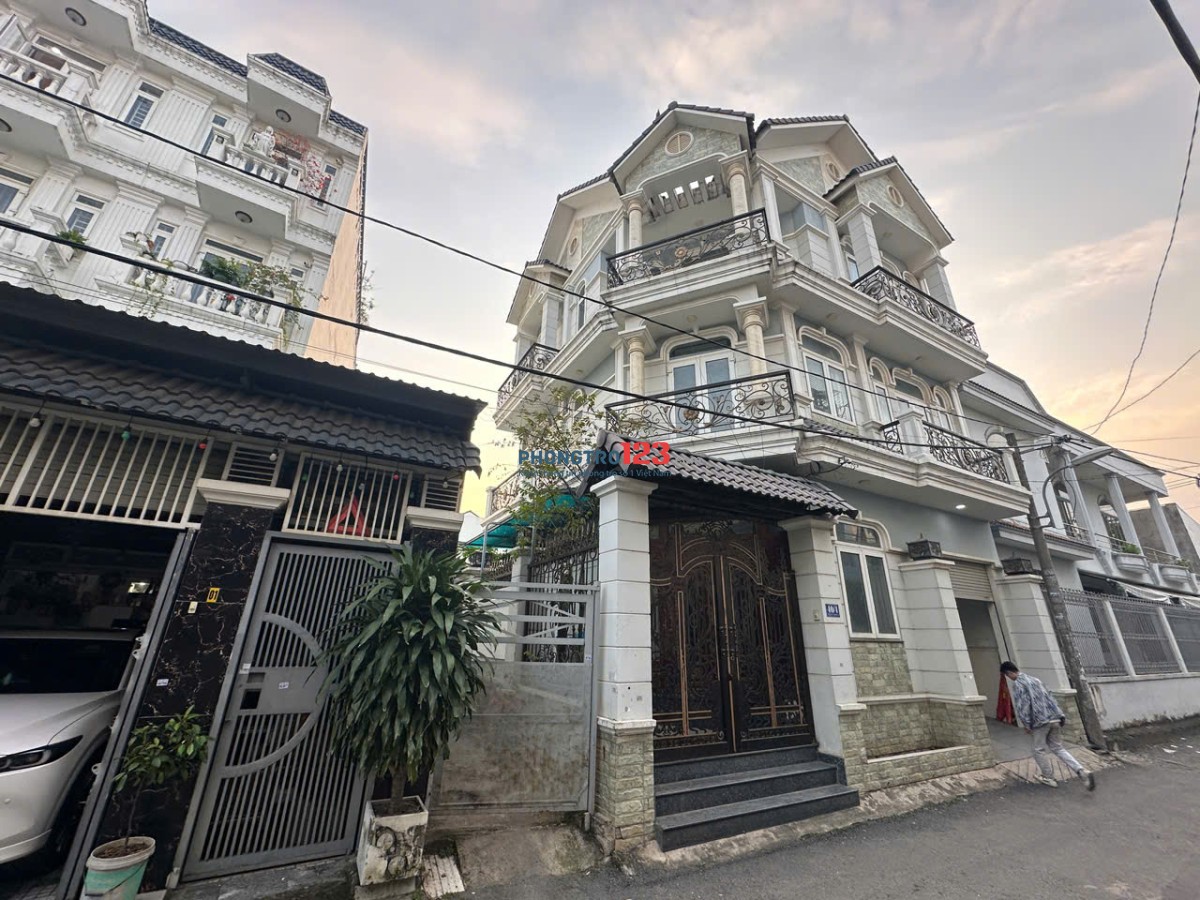 Chính chủ cho thuê phòng mới, có ban công thoáng full nội thất siêu đẹp ở gần Thống Nhất, QL1A