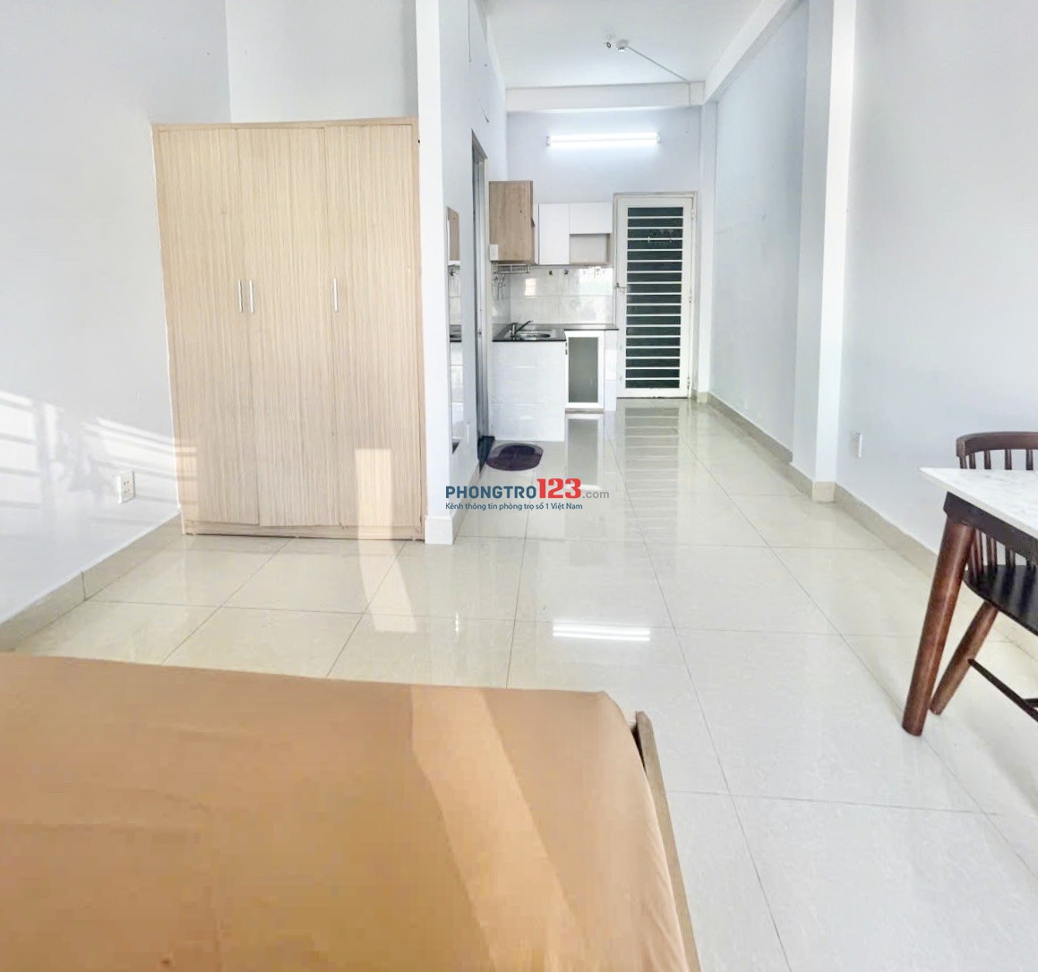 TRỌ BÌNH THẠNH GẦN NGÃ TƯ HÀNG XANH, QUẬN 3,QUẬN 1 STUDIO 35m2 BAN CÔNG LỚN ĐINH BỘ LĨNH BÌNH THẠNH