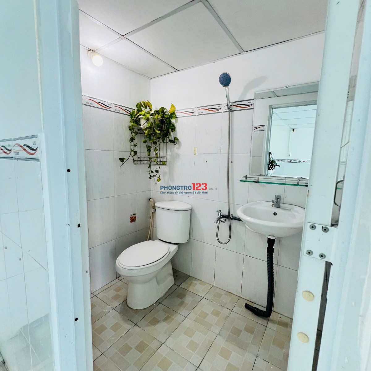 Cho Thuê Phòng Gác Cao 2m, nối đi Riêng, Phòng Mới Đầy Đủ Nội Thất