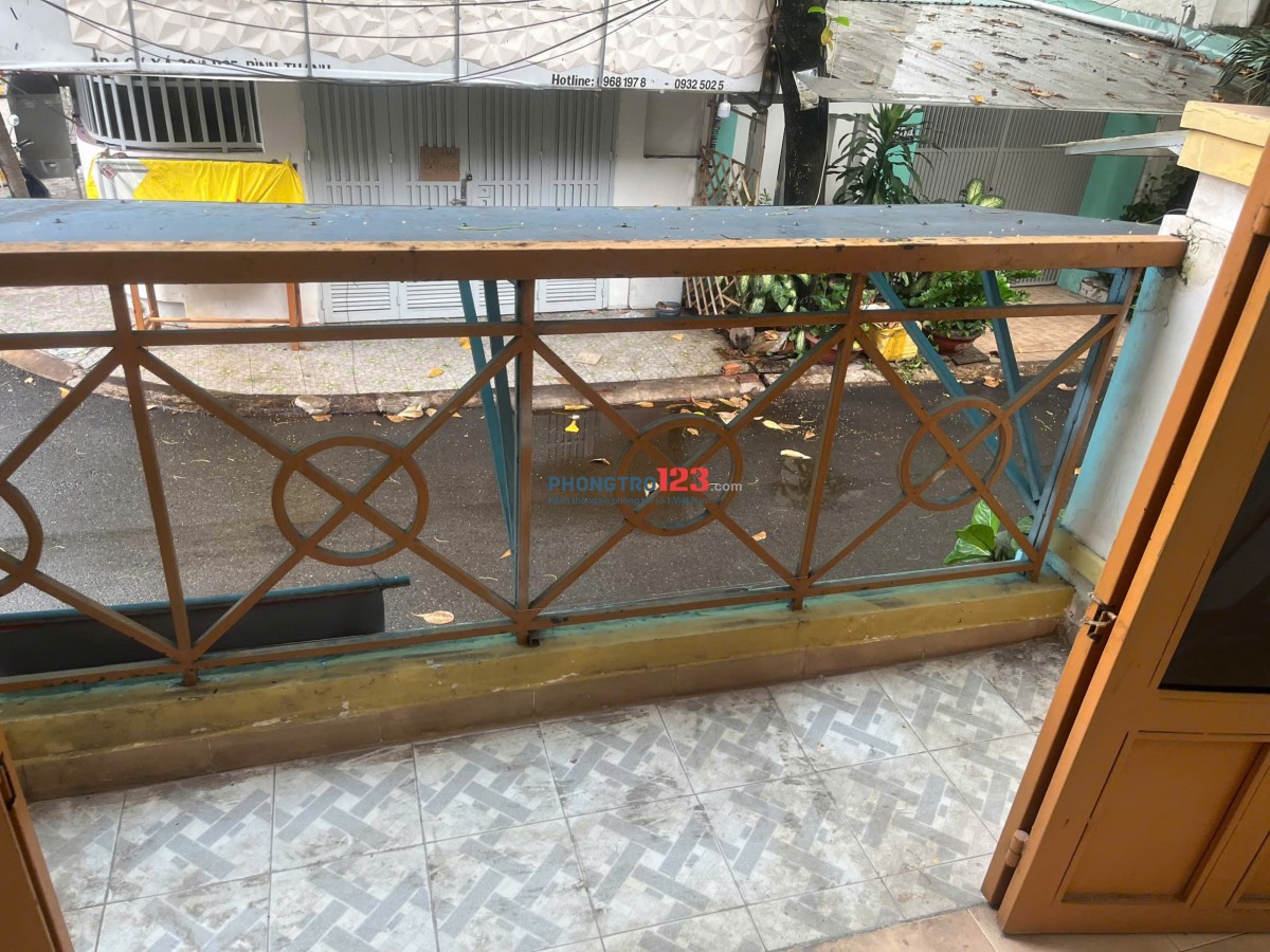 CHO THUÊ 1 PHÒNG LỚN TRUNG TÂM BÌNH THẠNH, GIÁ RẺ, ĐƯỜNG NGUYỄN VĂN THƯƠNG