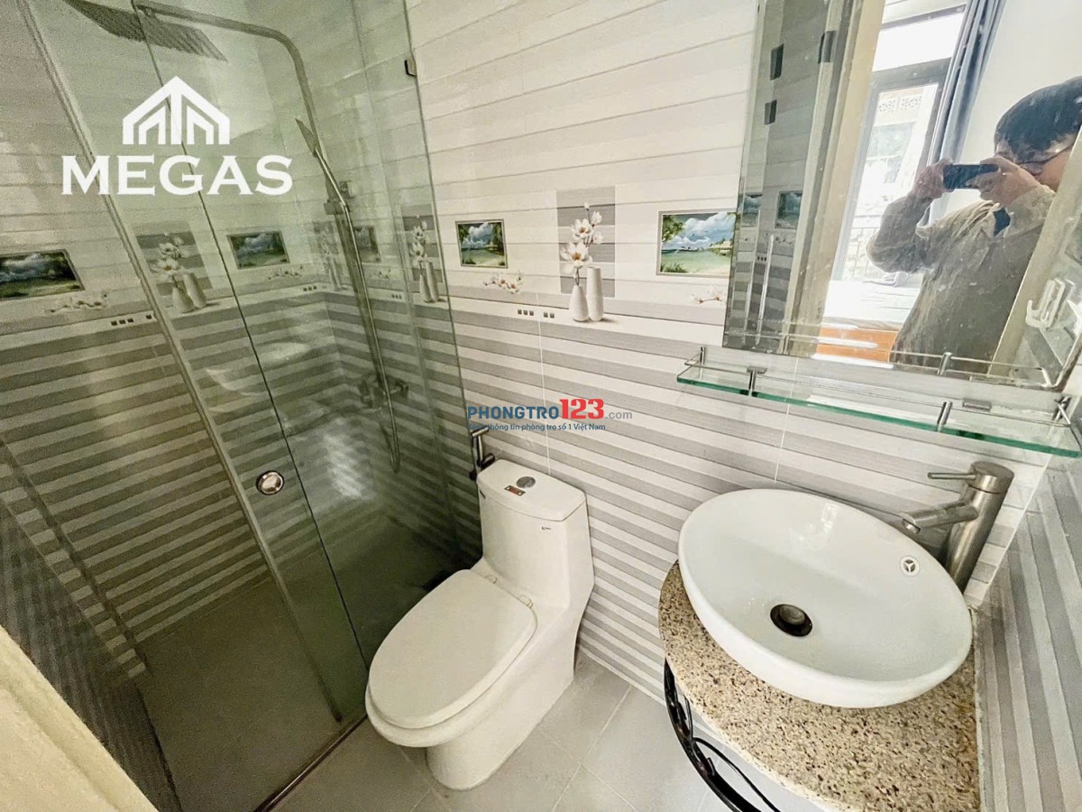 Cho Thuê Phòng Ban Công ngay Lê Văn Duyệt, Bình Thạnh gần cầu Bông giáp Q1. Full nội thất