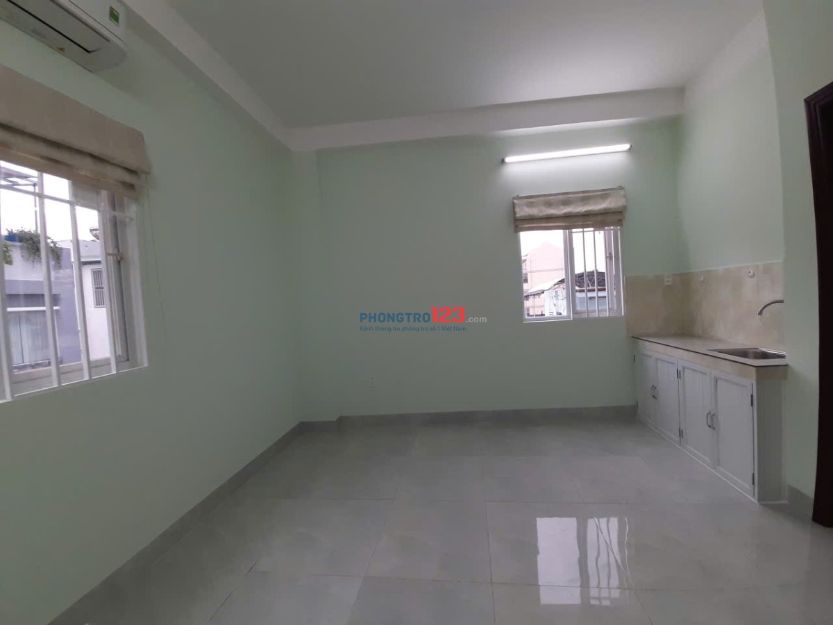 Cho thuê căn hộ mini 18 m2 Q.11, view công viên