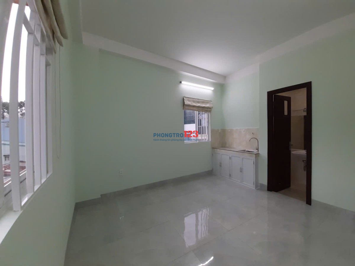 Cho thuê căn hộ mini 18 m2 Q.11, view công viên