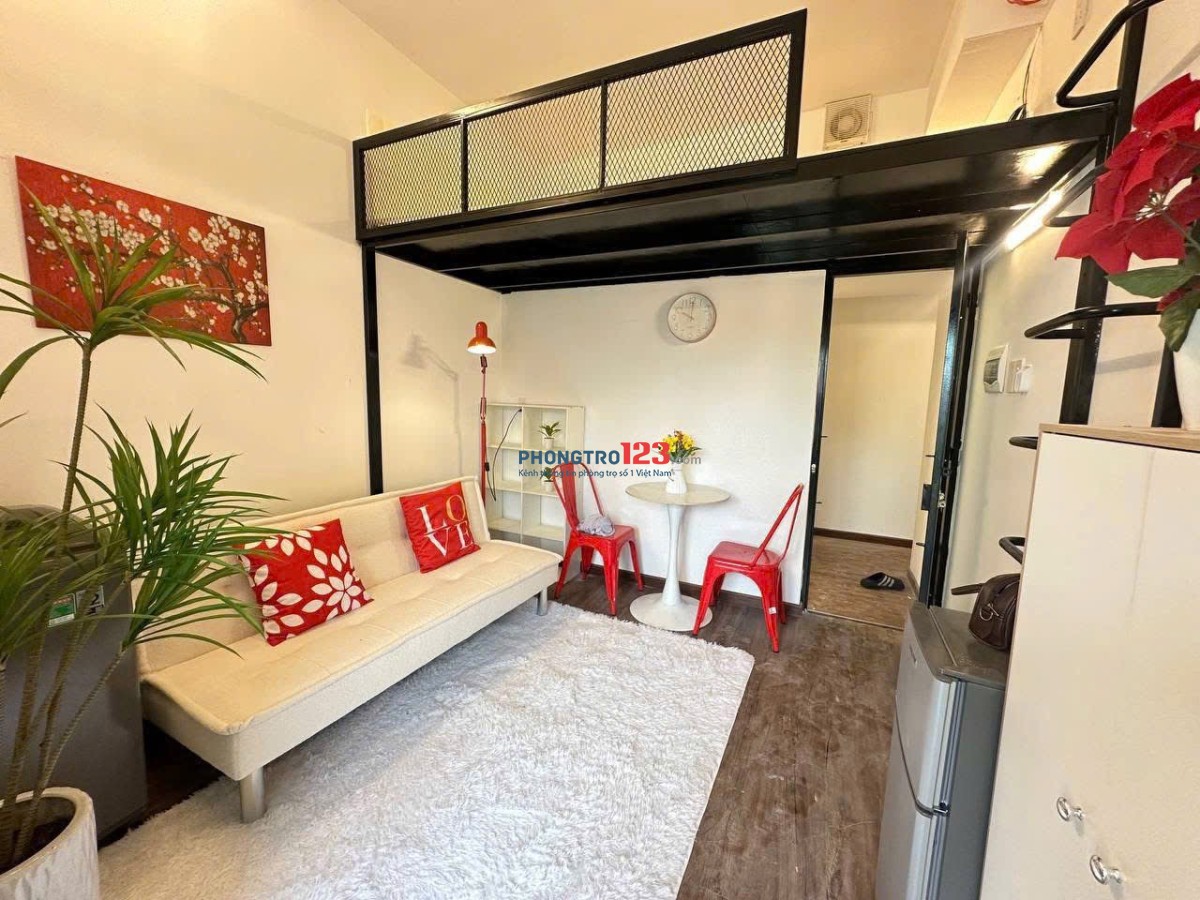 CHO THUÊ PHÒNG GIÁ TỐT, FULL NỘI THẤT , CÓ BAN CÔNG ĐÓN NẮNG - NGAY GA SÀI GÒN QUẬN 3, TOÀ NHÀ VIETE