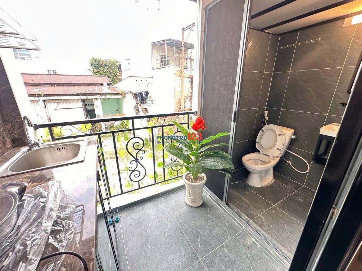 CHO THUÊ PHÒNG GIÁ TỐT, FULL NỘI THẤT , CÓ BAN CÔNG ĐÓN NẮNG - NGAY GA SÀI GÒN QUẬN 3, TOÀ NHÀ VIETE