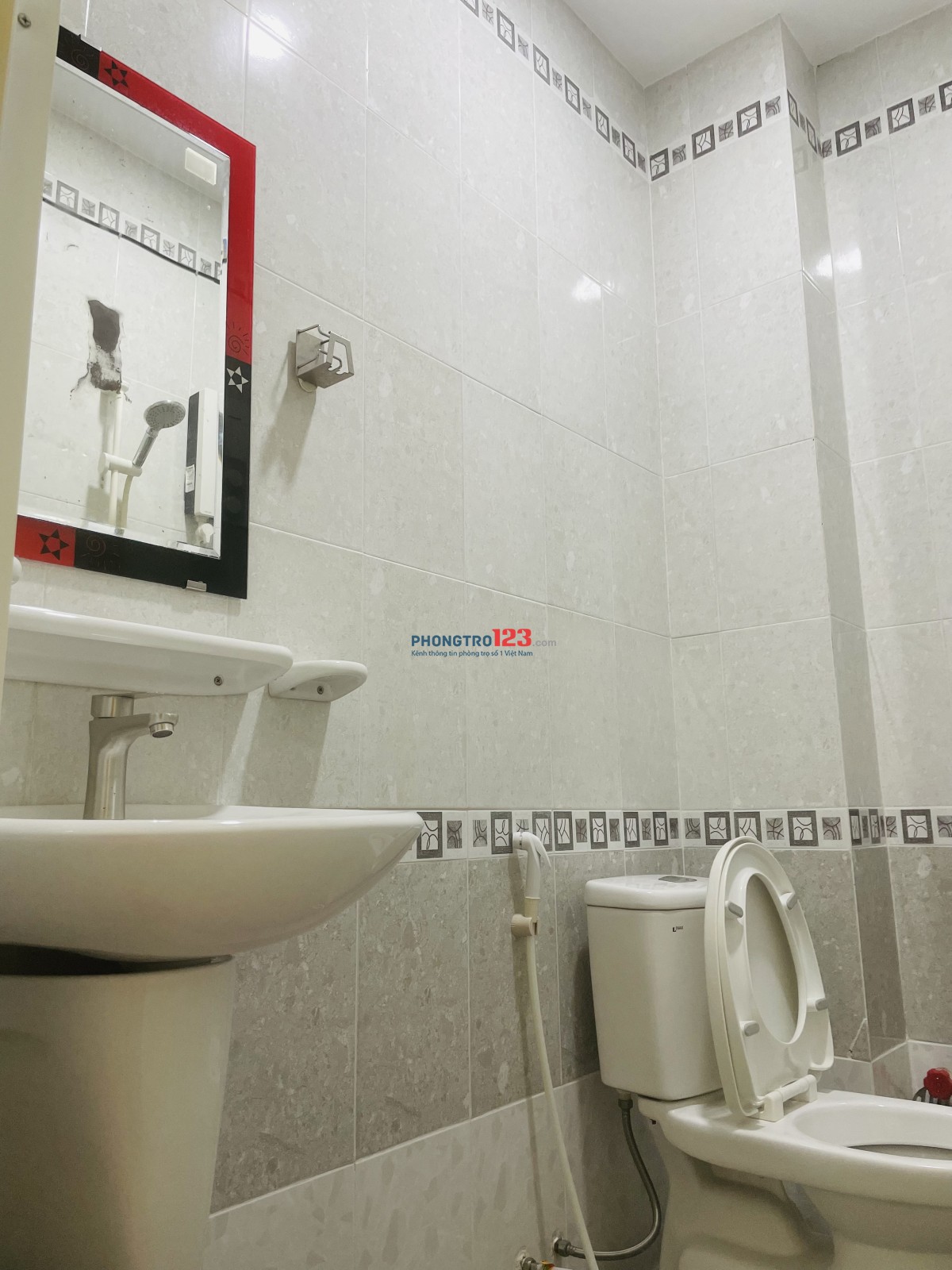 4.500.000vnd…FURNISHED and SERVICED ROOMS! Ms. Kim 0903004118 (Tan Binh dist.)