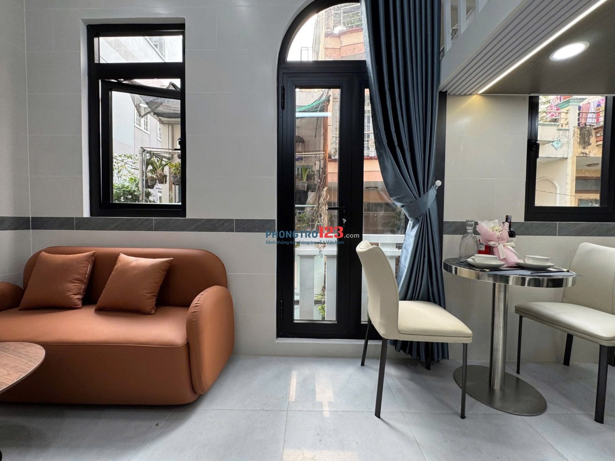 CHO THUÊ CĂN HỘ DUPLEX MỚI TOANG FULL NỘI THẤT BAN CÔNG LỚN NẰM NGAY TRUNG TÂM BÌNH THẠNH GIÁ HẠT DẺ