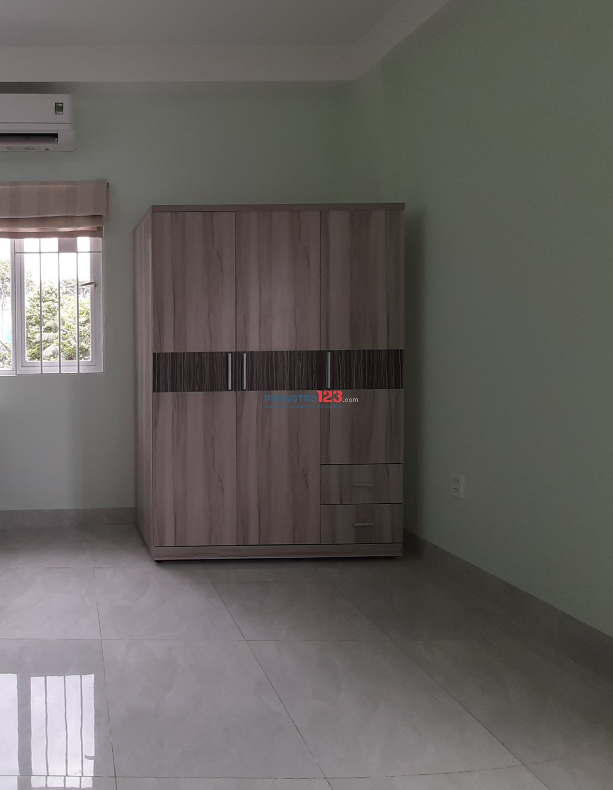 Cho thuê căn hộ mini 18 m2 Q.11, view công viên