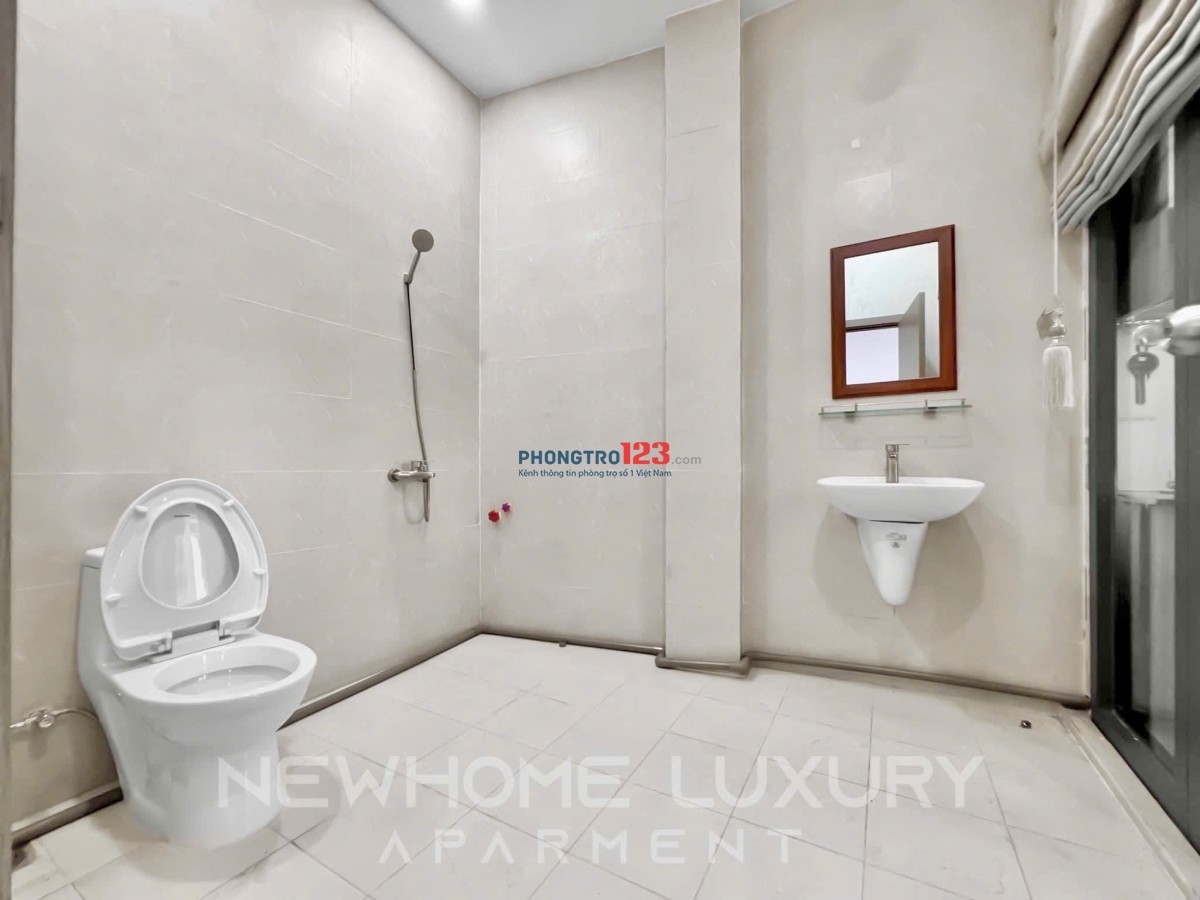 CĂN BAN CÔNG 1 PHÒNG NGỦ FULL NỘI THẤT GẦN NGAY CÔNG VIÊN HOÀNG VĂN THỤ