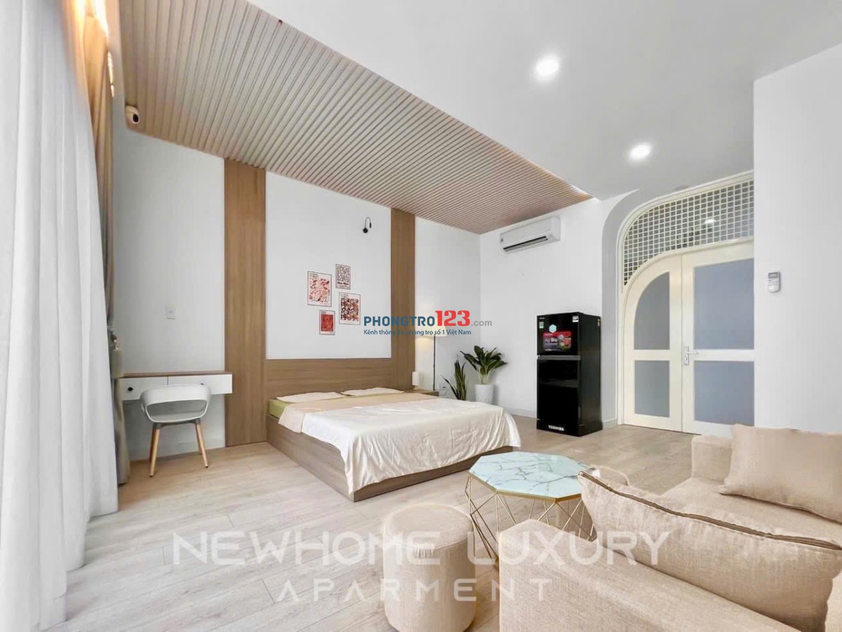 CĂN BAN CÔNG 1 PHÒNG NGỦ FULL NỘI THẤT GẦN NGAY CÔNG VIÊN HOÀNG VĂN THỤ