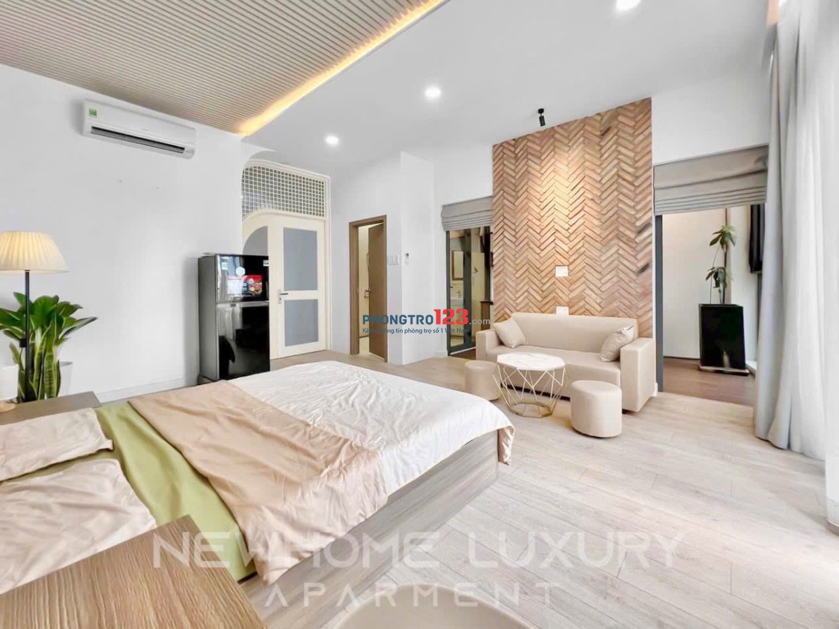 CĂN BAN CÔNG 1 PHÒNG NGỦ FULL NỘI THẤT GẦN NGAY CÔNG VIÊN HOÀNG VĂN THỤ