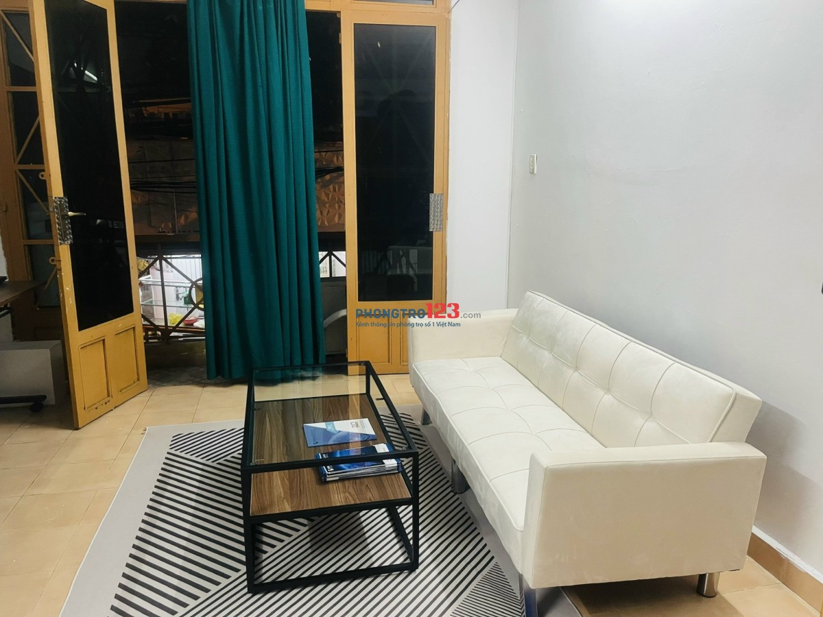 CHO THUÊ 1 PHÒNG LỚN TRUNG TÂM BÌNH THẠNH, GIÁ RẺ, ĐƯỜNG NGUYỄN VĂN THƯƠNG