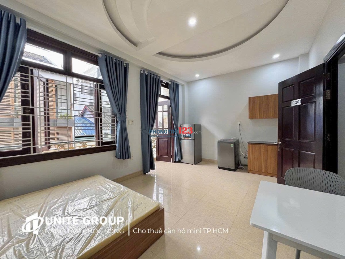 Thuê Phòng Trọ Ban Công Full Nội Thất 45m2 Thích Quảng Đức Phú Nhuận Gần Phan Xích Long Quận 1