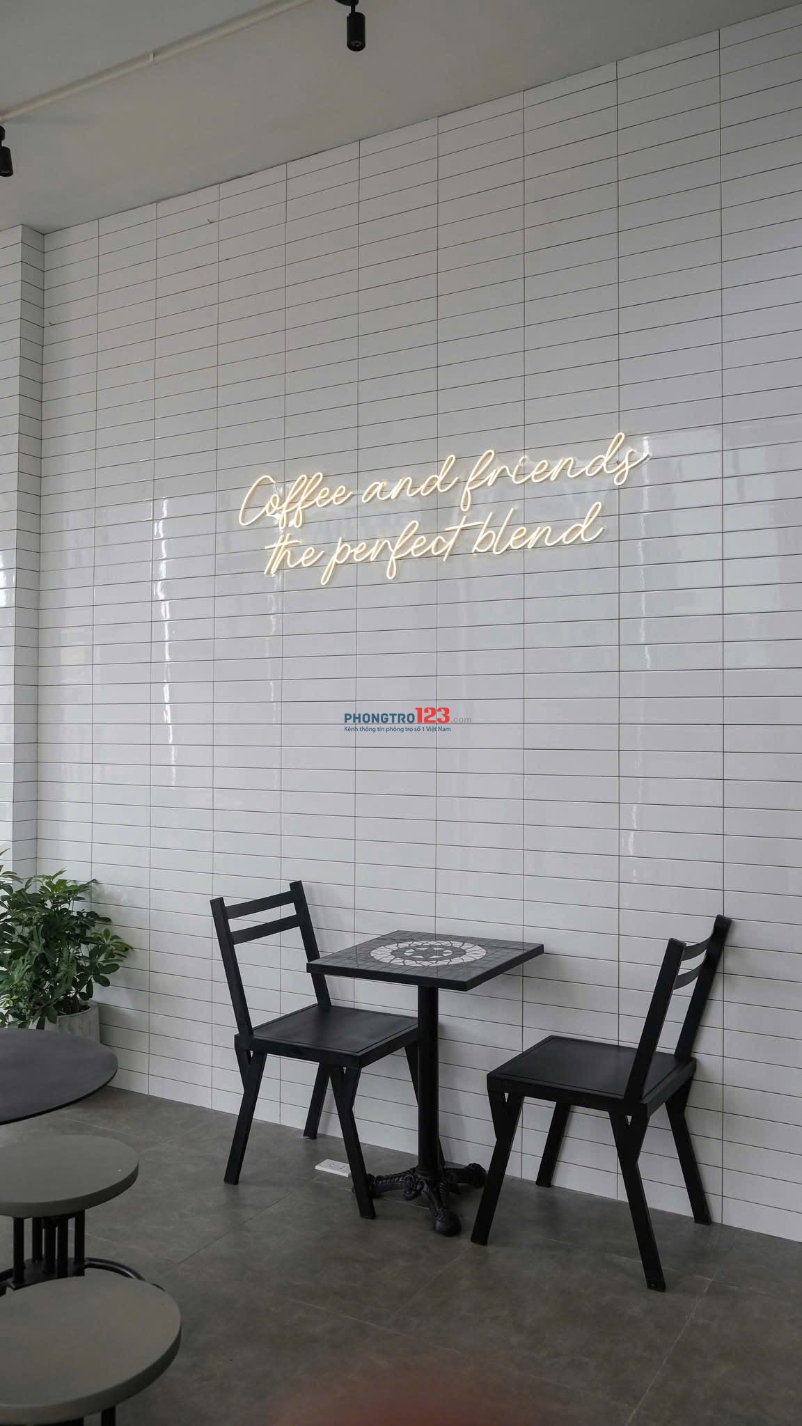 Mặt bằng mặt tiền Cách Mạng Tháng Tám Quận 10 cho thuê Diện tích 8.2x22m