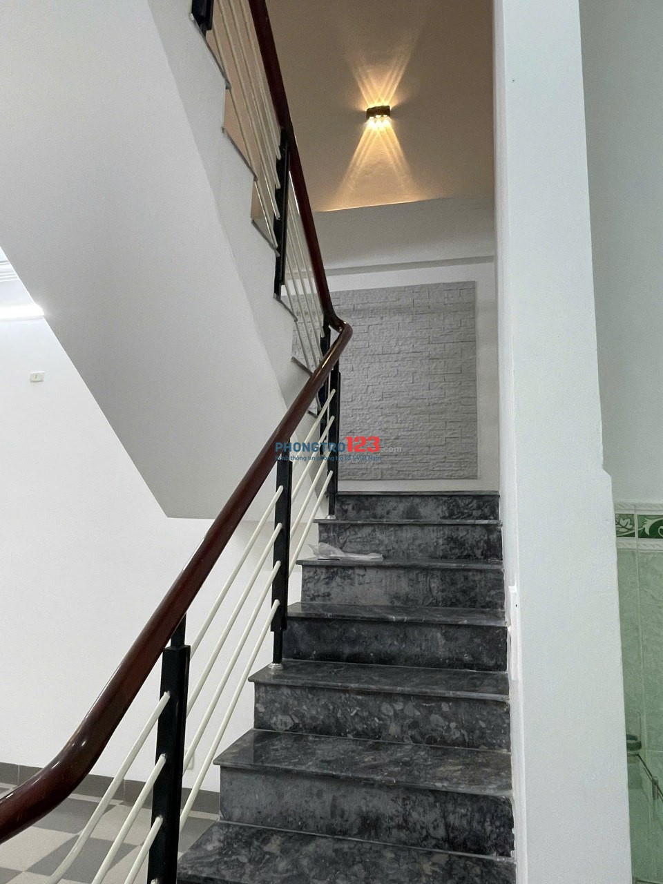 Cho Thuê Nhà 2 Tầng Mặt Tiền Đường Huỳnh Mẫn Đạt, Hòa Cường Bắc, Hải Châu, 16TR