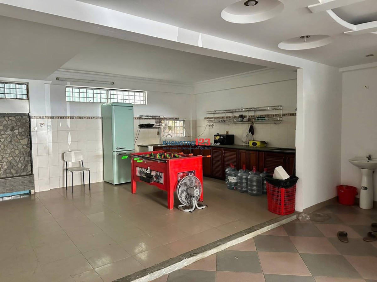 Cho thuê nhà 4.5 tầng mặt tiền Ông Ích Khiêm gần khu Phú Gia Compound, Hải Châu - 27tr