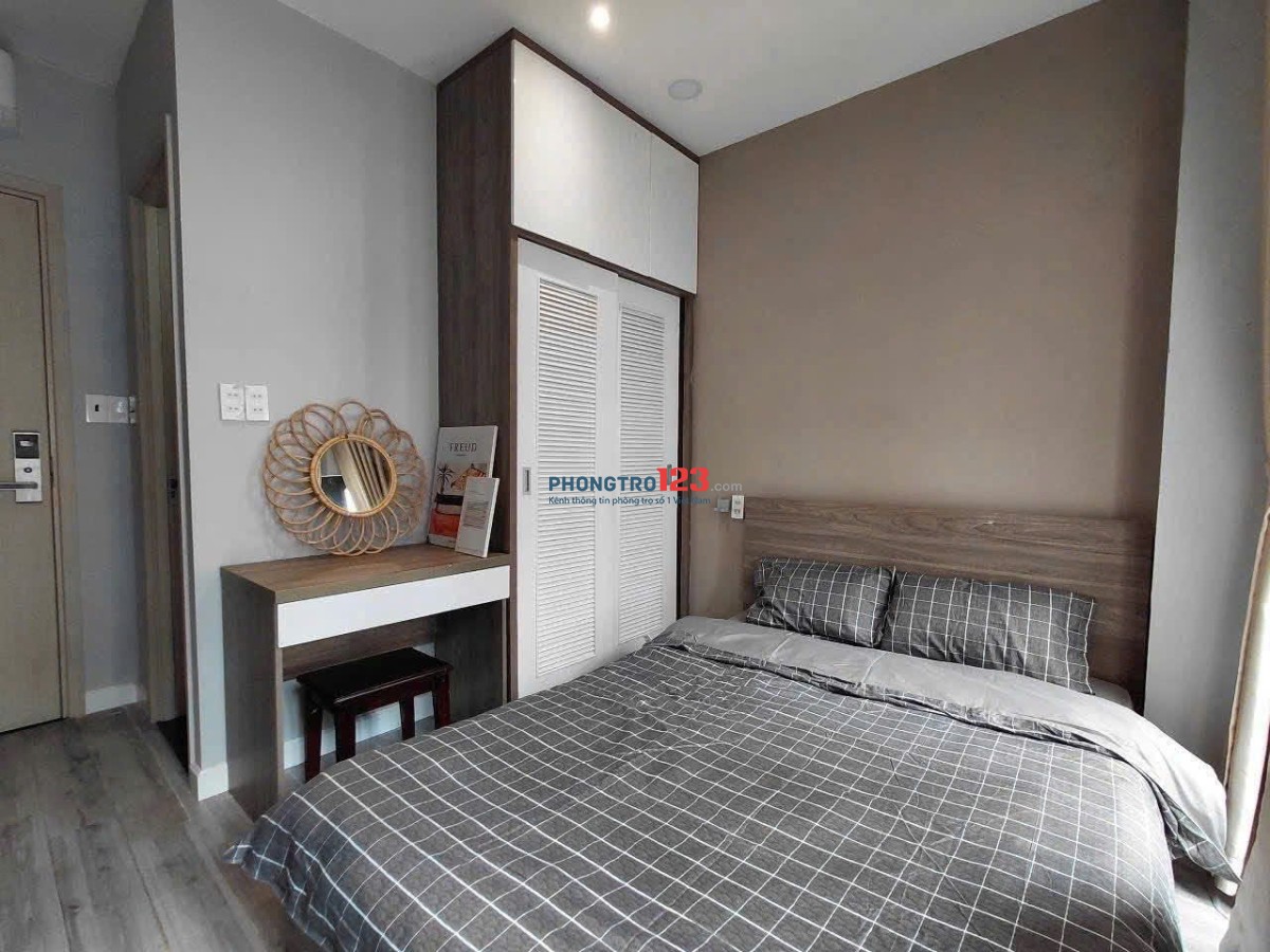 CHO THUÊ CĂN HỘ BAN CÔNG, THANG MÁY NGAY KHU PHAN XÍCH LONG, PHÚ NHUẬN GẦN TRƯỜNG SA, Q1