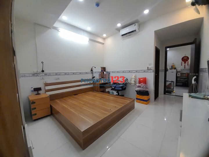 Chung cư 8X Plus, Trường Chinh, Q12: 70m2, 2p ngủ, nhà mới, NT, 8tr/th
